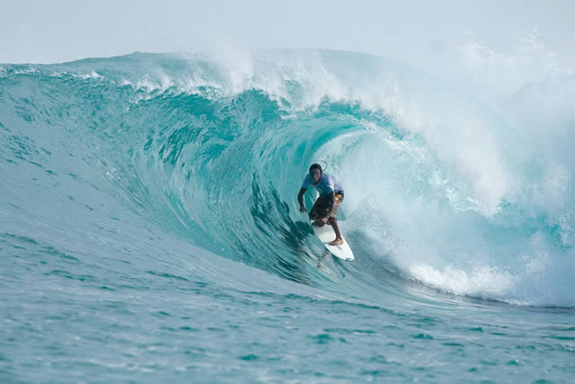 Junior Faria é a estrela da vez no Projeto Cine Surf