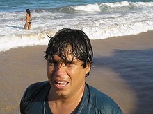 Jornalista surfista lança blog sobre surfe