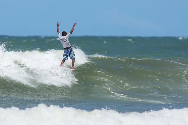 Nova geração domina o pódio do Pena Bahia Longboard 2010