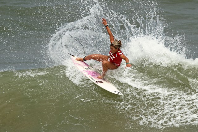 Estrangeiras faturam os títulos do Billabong Surf Eco Festival