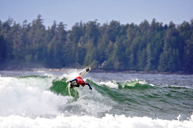 Josh Kerr Vence o O’neill Cold Water Classic no Canadá