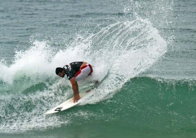 Caetano Vargas fica com o Peugeot de campeão do SuperSurf