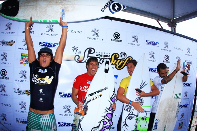 Marco Aurélio vence o SuperSurf Internacional 2010