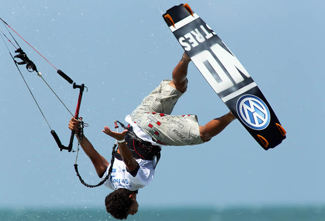 Bruna Kajiya é campeã de Freestyle da primeira etapa do WV Kite no Ceará Tour