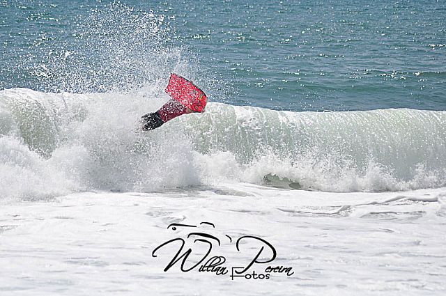 Daniel Gustavo e Perola de Souza são os campeões catarinenses de Bodyboarding em 2010