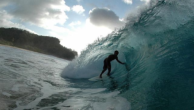 Cacimba acordou para o swell do dia 24 de Dezembro em Noronha