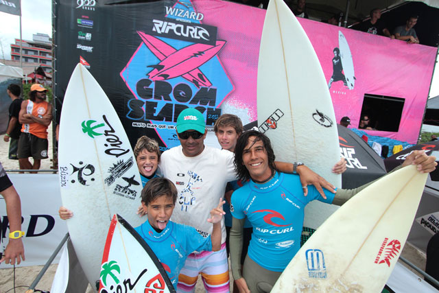 Filipe Toledo e Carol Fernandes saem na frente na briga pelos títulos do Grom Search