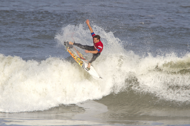 Cenário perfeito na estreia do SuperSurf Internacional Prime