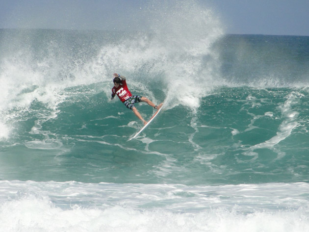 Virada paulista no astral do Billabong Brasileiro de Surf em Arraial