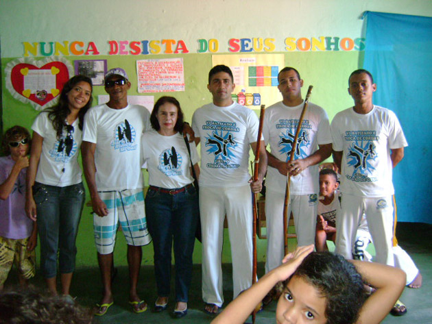 Ação Social na Escola de Surf Moura Brasil