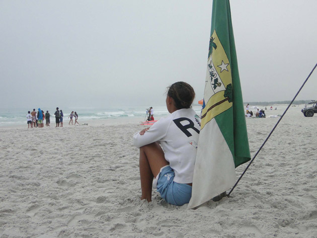 Surfista cobra premiação de campeonato realizado em 2010