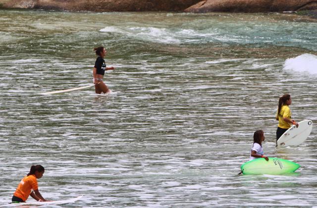 Última etapa do Brasil Surf Pro 2011 em Florianópolis, SC