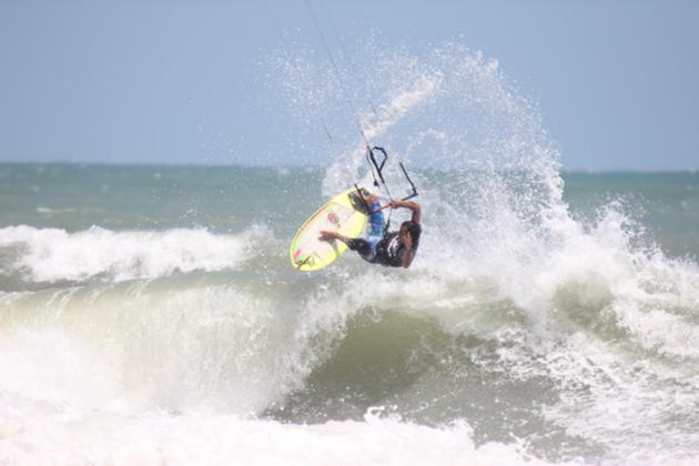 Tradicional Marca Cearense de Surf Investe no Kite