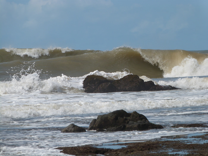 Swell clássico no Backdoor e Havaizinho marca final de semana em Ilhéus