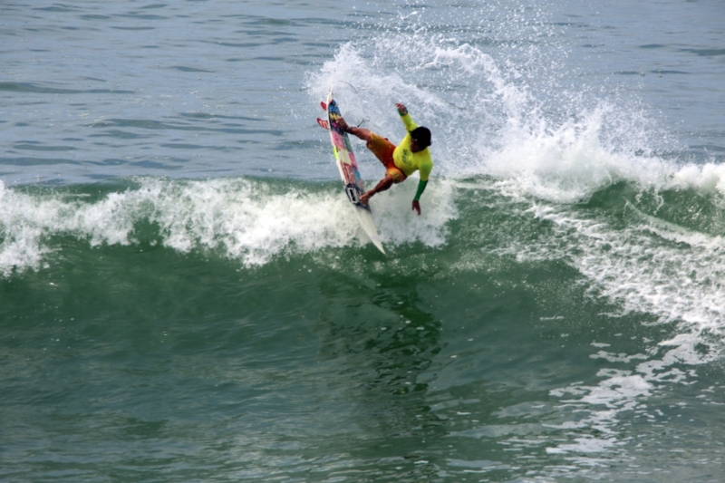 Etapa de Punta Rocas fecha Triple Crown of Surfing Peru 2013