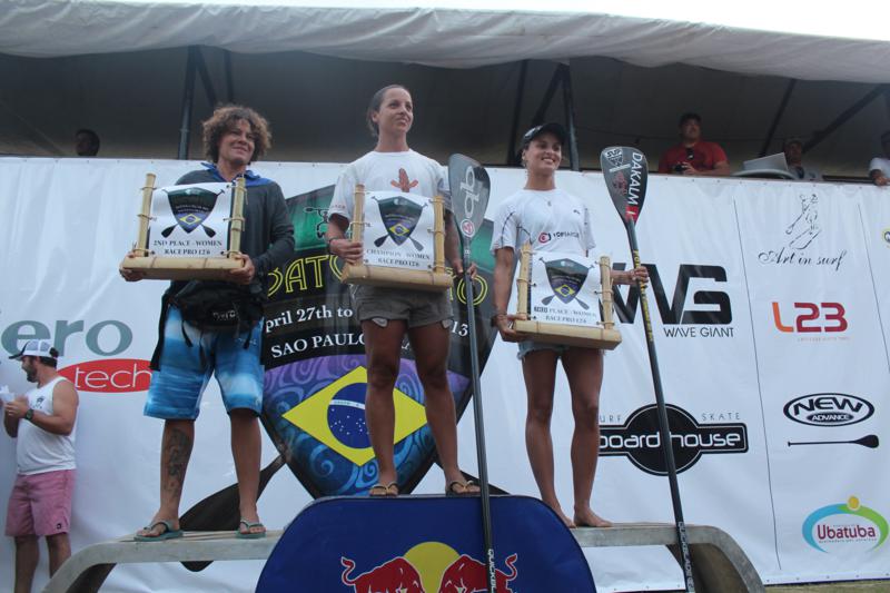 Connor Baxter e Ariela Pinto são os campeões do SUP Race no Ubatuba Pro Grand Slam