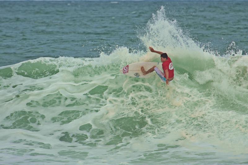 Ceará é novo líder com vitória e Rio de Janeiro vence etapa do Brasileiro de Surf CBS