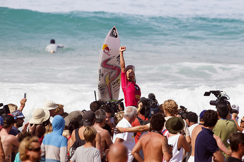 Sally Fitzgibbons vence o Roxy Pro France 2013