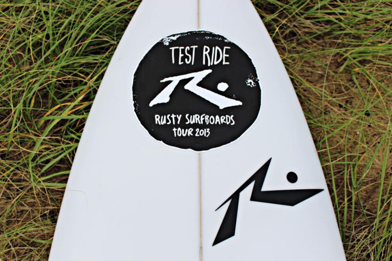 Test Ride Rusty rola com altas ondas no Borete