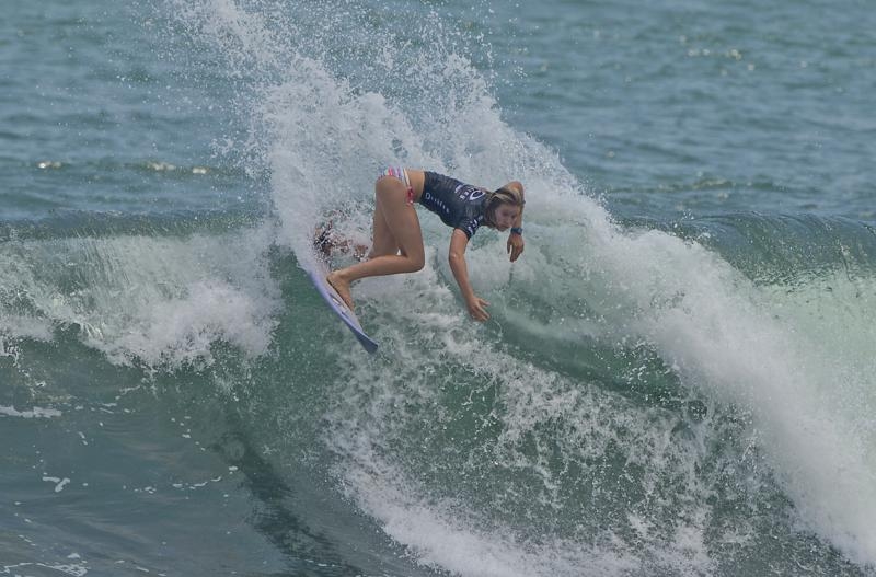 Meninas abrem o HD World Junior Championship em Florianópolis