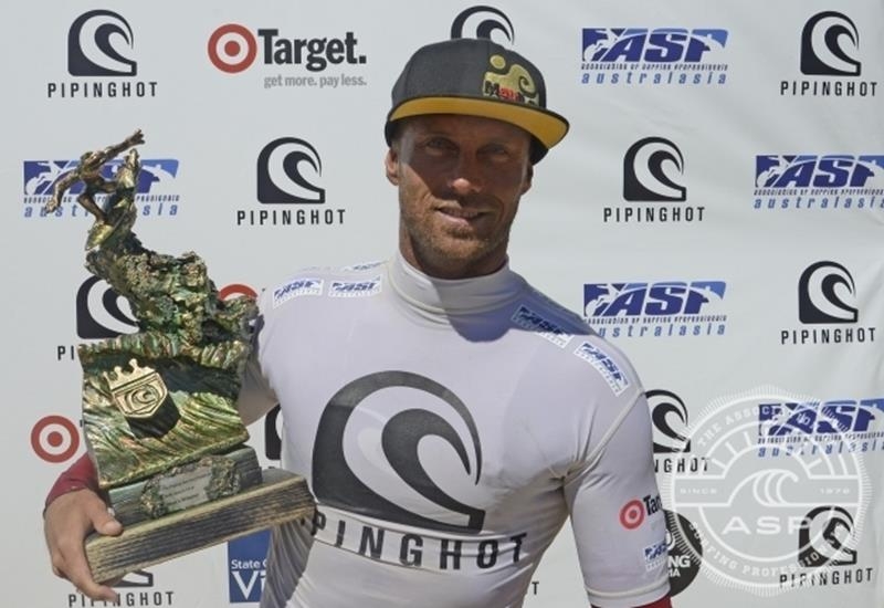Nathan Hedge Triunfa em Bells Beach e Conquista Primeira Etapa do Ano da ASP