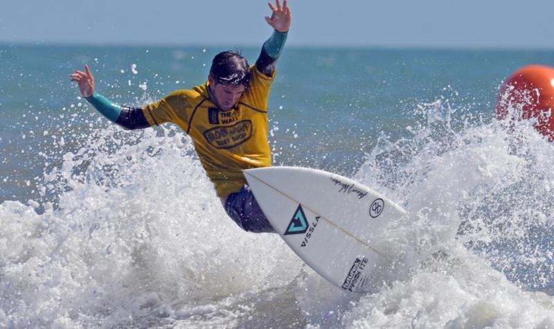 Cam Richards e Mahina Maeda Vitoriosos em Cocoa Beach
