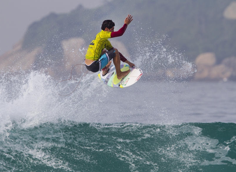 Mick Fanning e Medina Despencam no Ranking