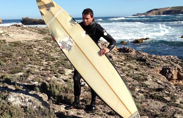 Surfista Sobrevive a um Ataque de Tubarão Branco na Austrália