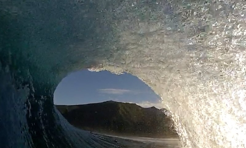 Café da Manhã em Teahupoo