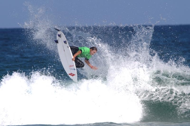 Surfistas de 22 países já escalados no Hang Loose Pro Contest