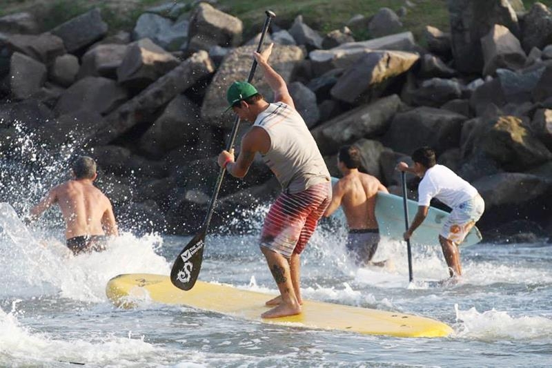 Leco Salazar é atração no 2º Stand Up Paddle Tri FM em São Vicente