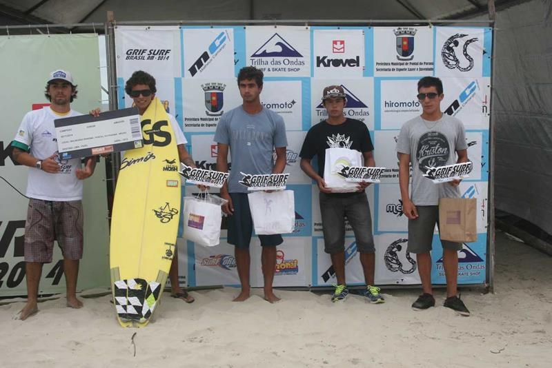 Aminandes Pamplona vence o Grif Surf Brasil Amador 2014
