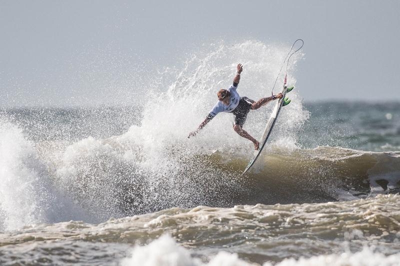 Josias Pedrinha é o grande campeão do Lesa Renault Actor de Surf