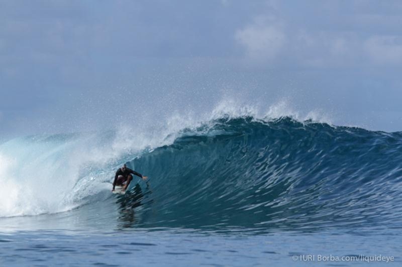 Mentawai abre 2015 com ondas perfeitas e sem crowd