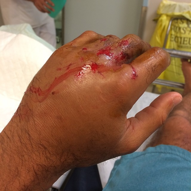 Bourez quebra mão e fica fora do Rio Pro: "Uma das piores vacas que levei"