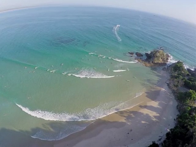 Impressionante Filmagem Aérea do Surf na Austrália