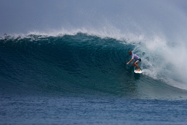 Shane Dorian vence Neco na Final Triquilha do Surfing Champions Trophy