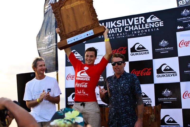 Jared Hickel vence Jean da Silva na Final do Quiksilver Uluwatu
