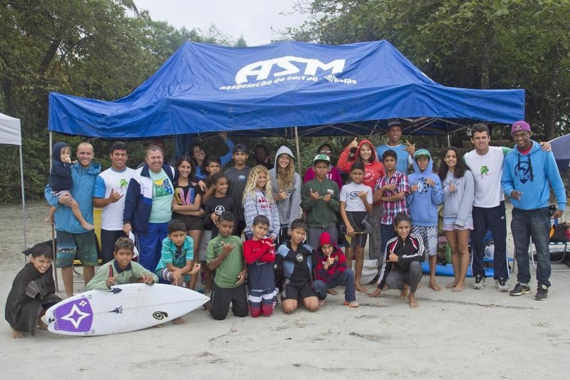 Praia da Baleia recebe Encontro Paulista de Escolas de Surf