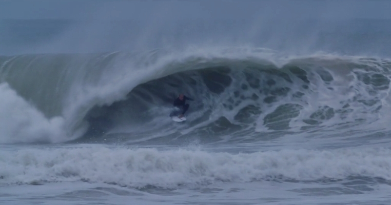 Kelly Slater e Tiago Pires - Before Dark