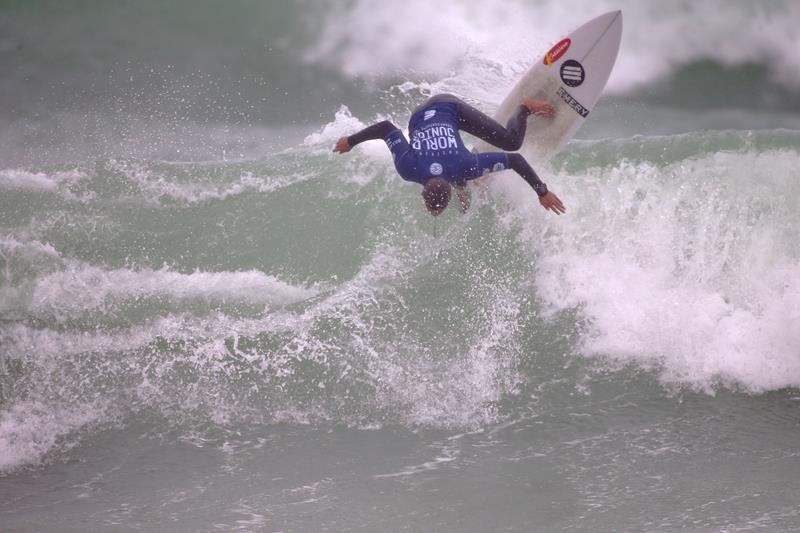 Brasil sofre mais uma baixa no Mundial Pro Junior da WSL