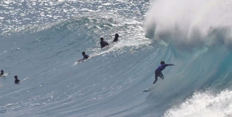 Tanner Hendrickson e seu inverno no Havaí