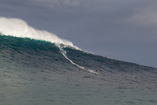 WSL Anuncia a Primeira Competição de Ondas Grandes Feminina