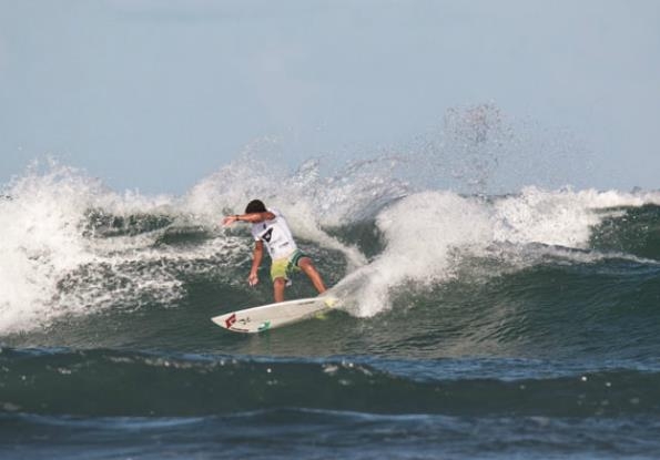 Oi apresenta QS 1500 Praia do Forte Pro dá a largada na Bahia