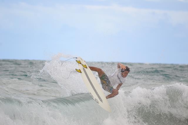 2ª etapa do Alagoano termina com altas ondas no Francês