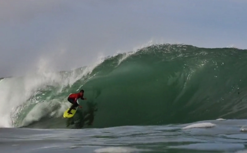 Tomas Tudela pegando muito tubo em El Gringo