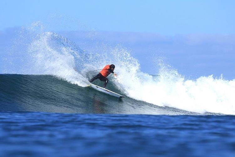 Jordy Smith e Tyler Wright vencem em Trestles
