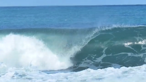 Primavera de terral e boas ondas em Maresias