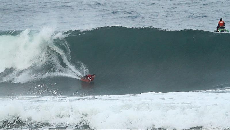 Isabela Sousa é vice no Nazaré Pro 2016