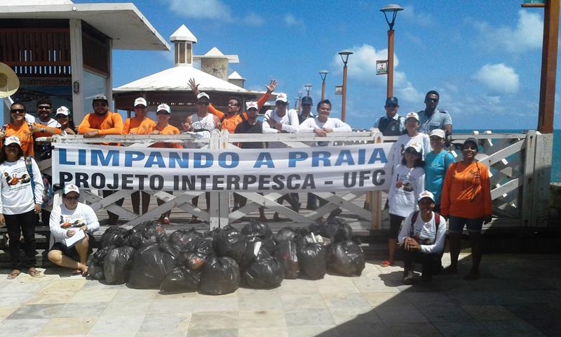 Surfistas aderem a ação ambiental neste domingo na Ponte Metálica